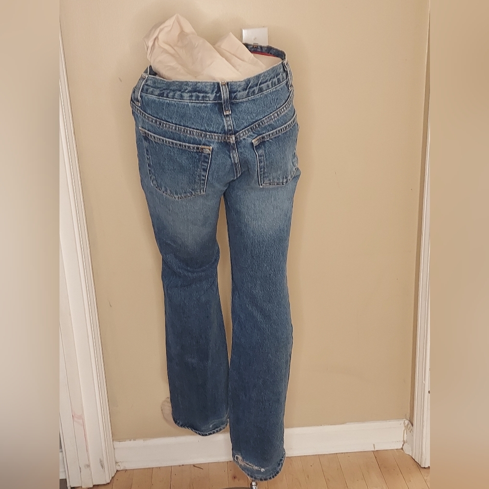 GAP Women's Flare Jeans in Classic Blue - Picture 2 of 7